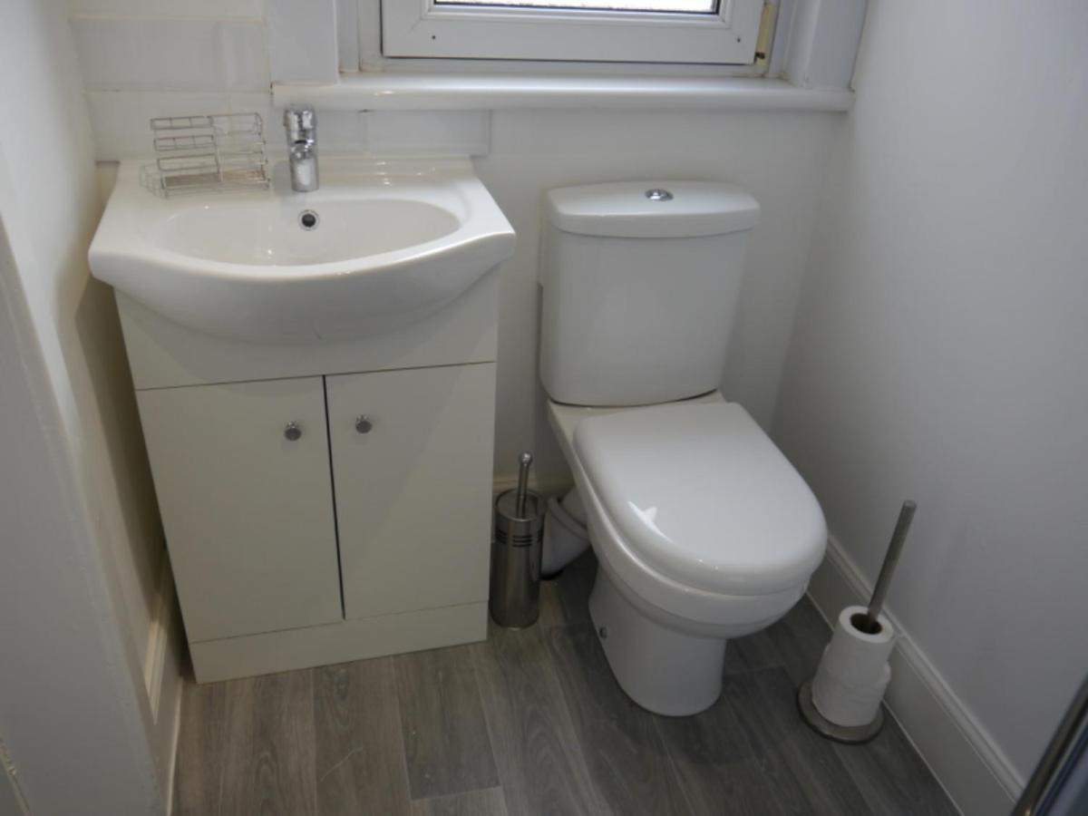 Caledonian Rooms Bellshill Dış mekan fotoğraf